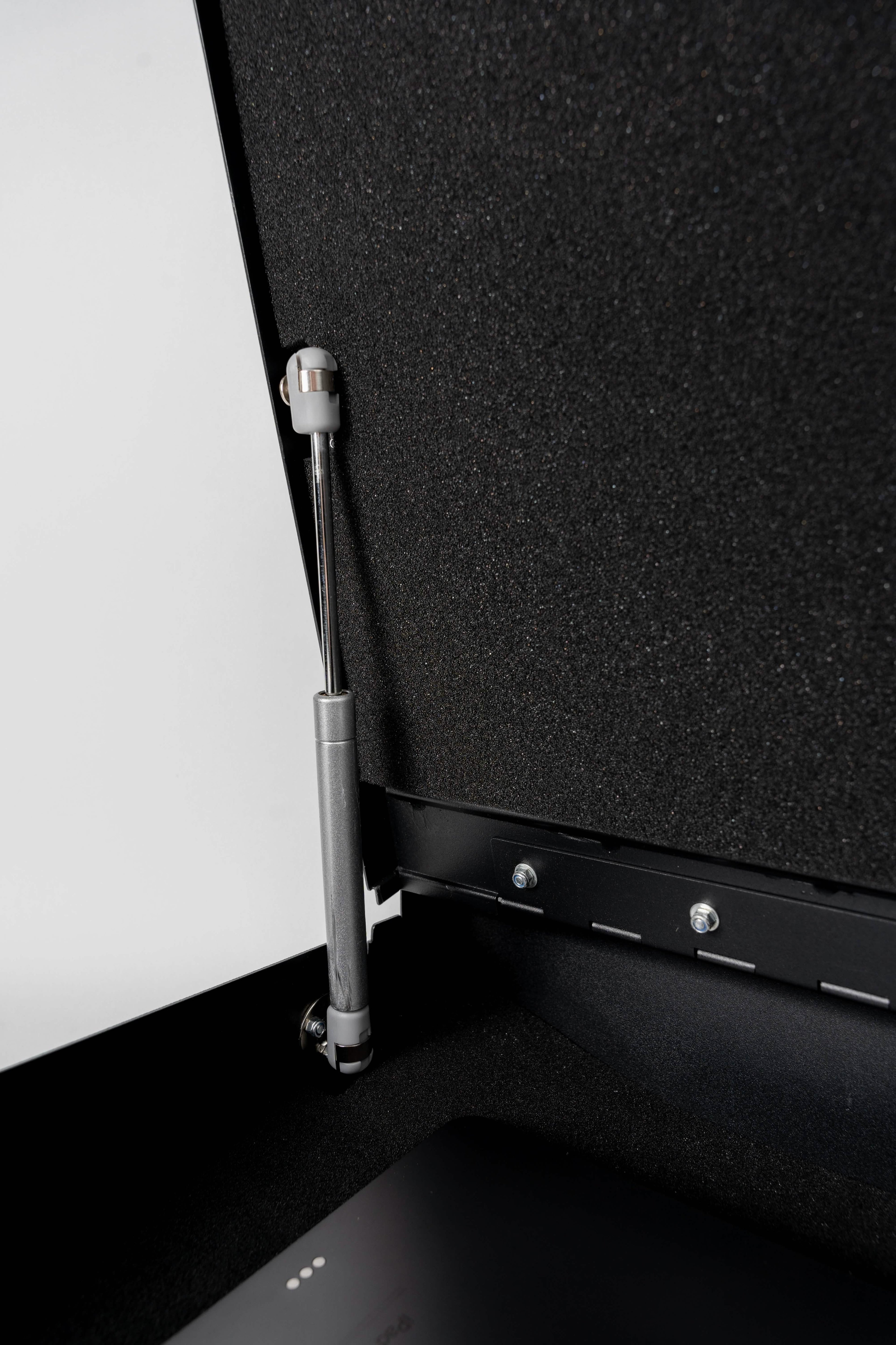 BoostedSafe Elite: Fingerprint, Key & Digital Combo