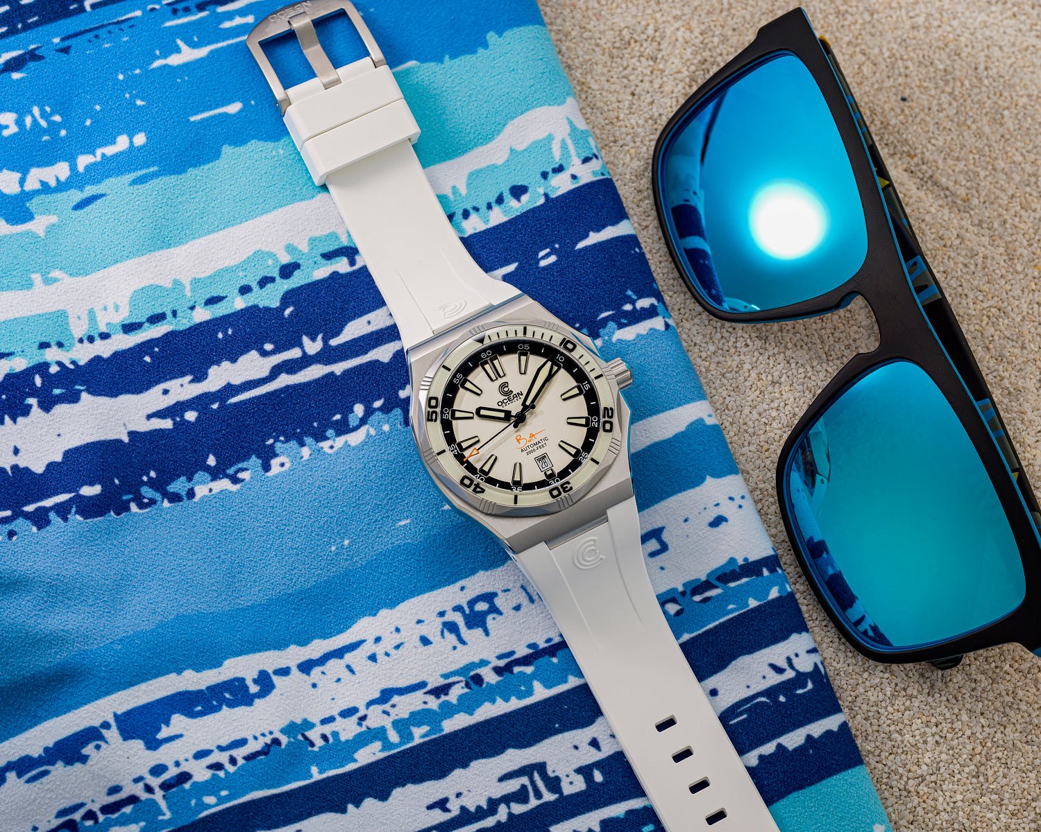 Ocean Crawler Bolt - LumeWave Edition - White - Integrated bracelet Included!